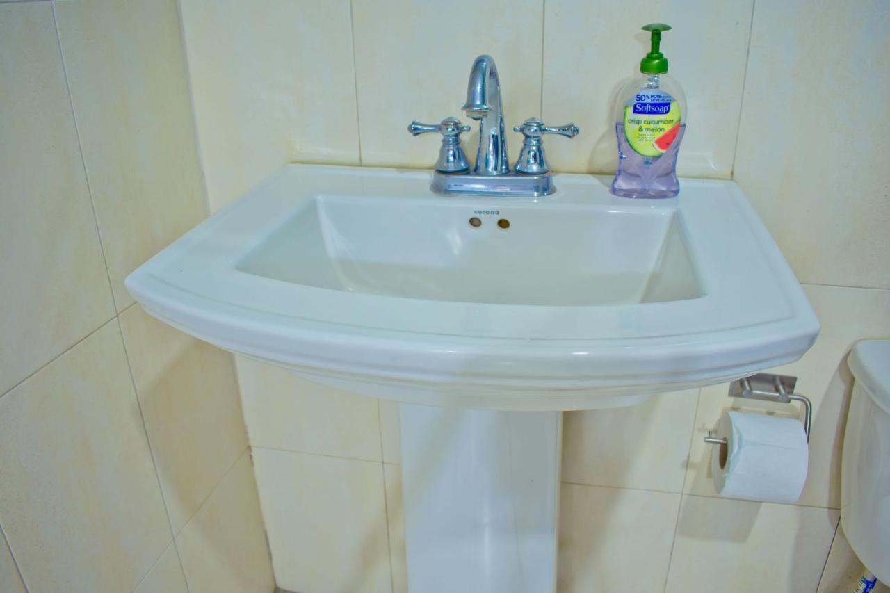 Donhead New Kingston Apt 5 Ngoại thất bức ảnh